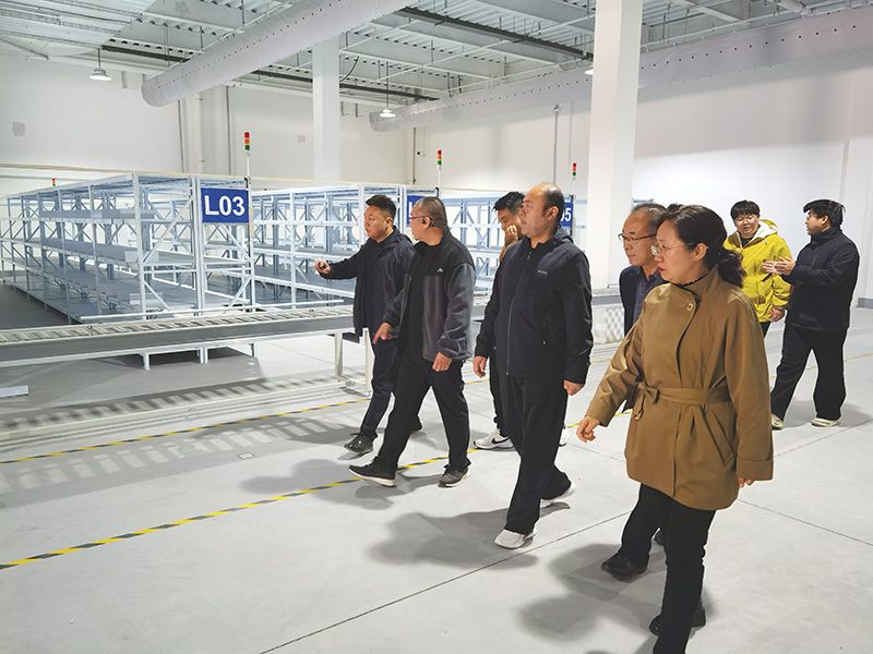 河南大学软件学院博士团队访问我司，共谋校企合作新篇章